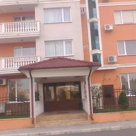 Sea Diamond Апартаменты Apartament