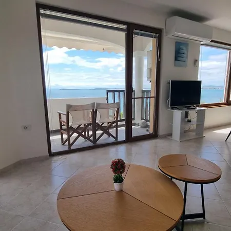 Appartement под наем 4-стаен с изумителна фронтална гледка море, Sun Coast влас